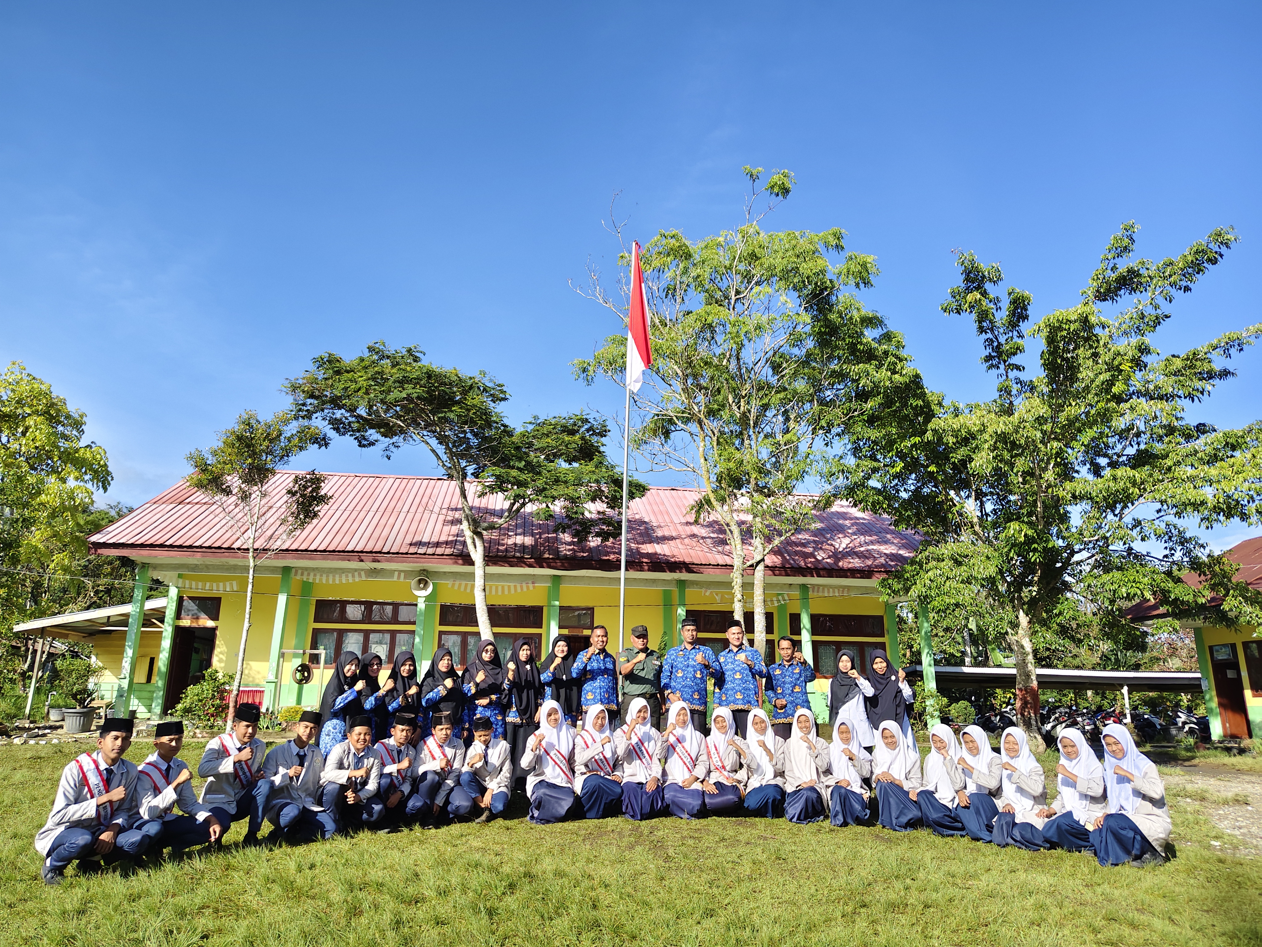 Tentang Madrasah