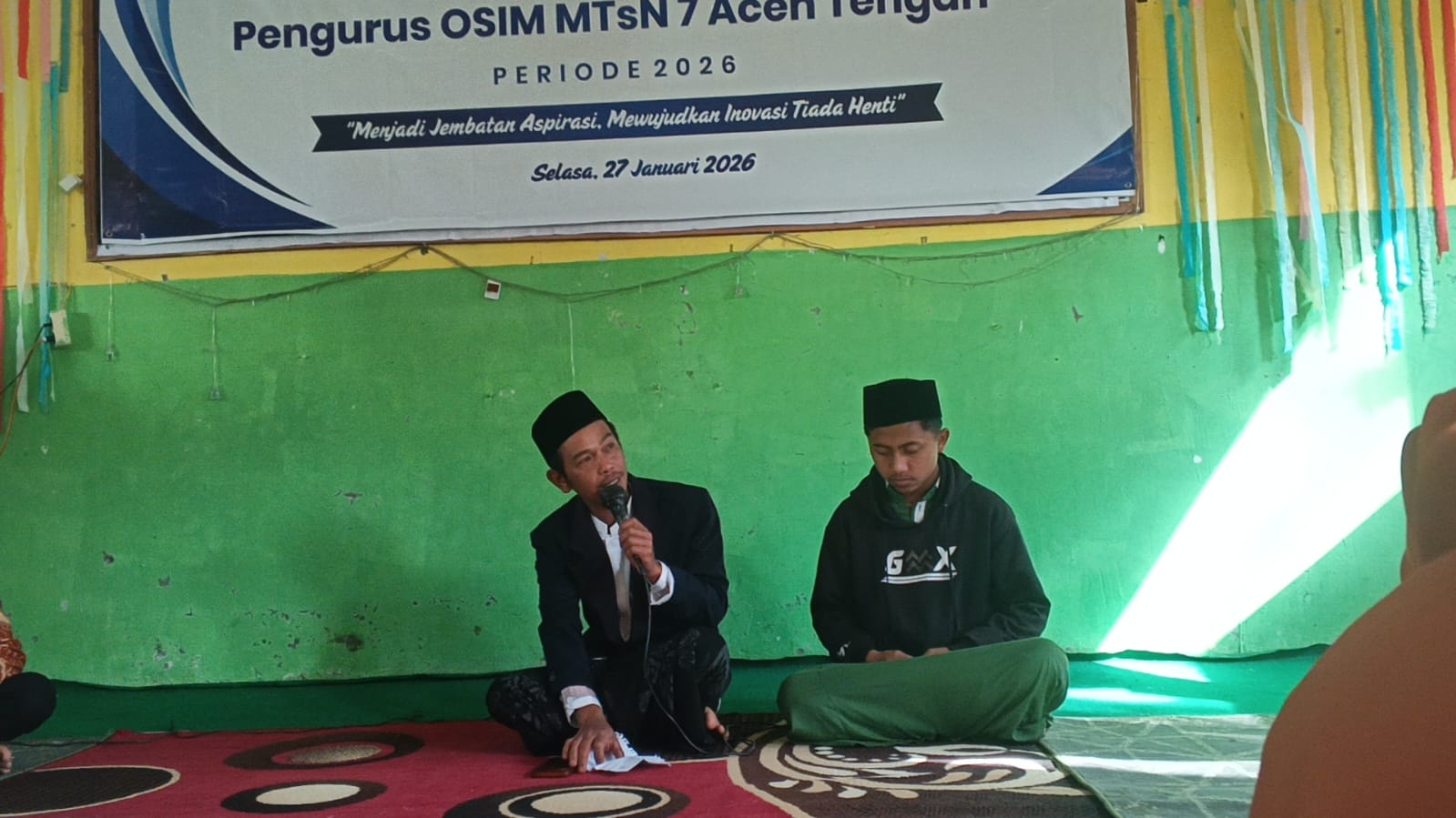Momen Khidmat Milad ke-37 MTsN 7 Aceh Tengah: Lantunan Yasin, Tausiyah, dan Santunan Siswa