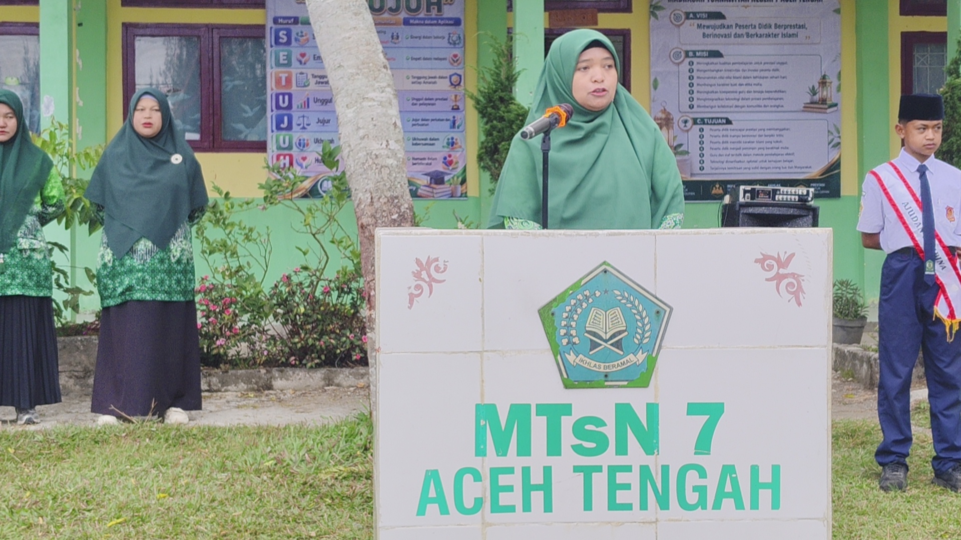 MTsN 7 Aceh Tengah Gelar Upacara, Tekankan Pentingnya Stop Pembulian di Kalangan Pelajar