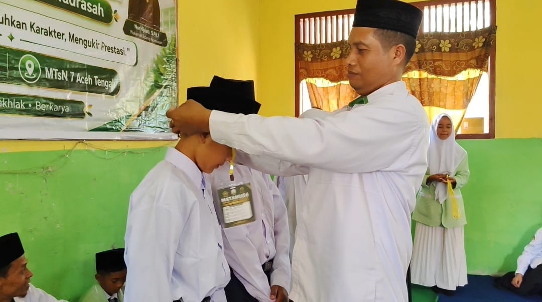 Penyematan Tanda Peserta MATAMUDA